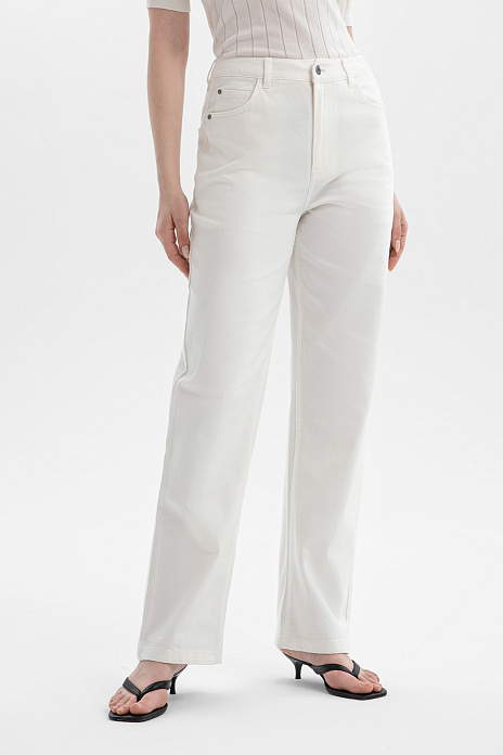 Джинсы, цвет Белый