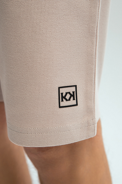 Шорты из хлопка бежевого цвета, цвет Бежевый